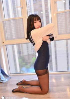 周冬雨av三级