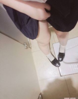 低俗喜剧粤语完整版在线播放