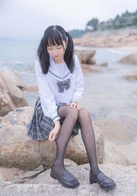 年轻的女教师韩国电影